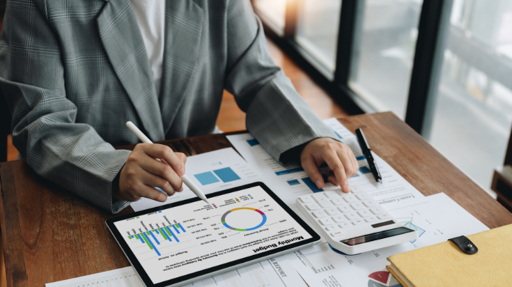 How CRM Integration in FigsFlow Transforms Client Management for Accountants 